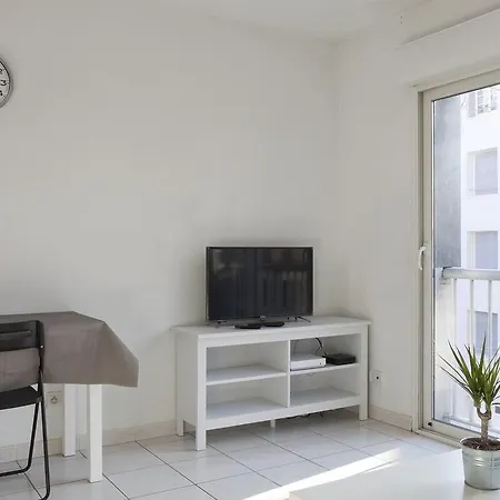 Luckey Homes - Boulevard Berthelot Apartment